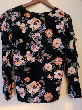 Ava & Viv Black Floral Top with Peach Blooms Size XL